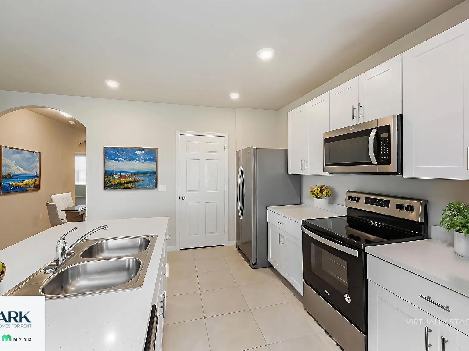 3 bed, 2.0 bath, 1672 sqft, $1,888 — Photo 3