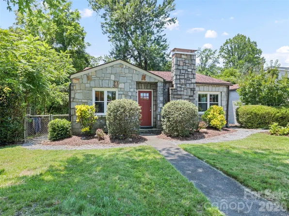 1909 Arlington Pl, Hendersonville, NC 28791