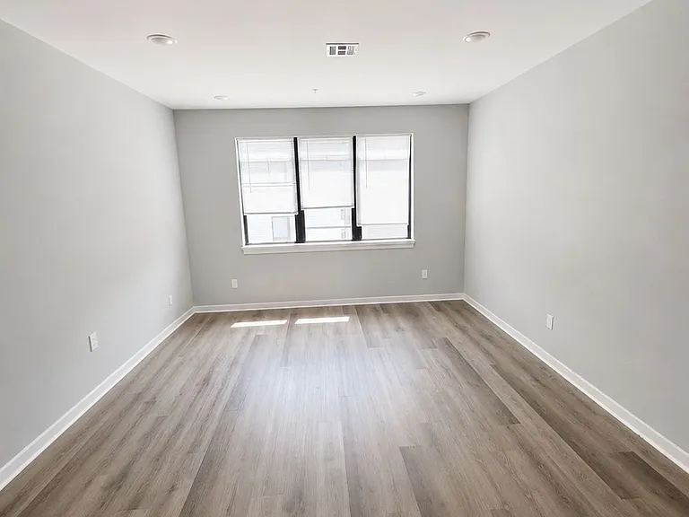 22 Arlington St #202 — Photo 3