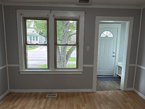 5th image of 364 3rd Ave