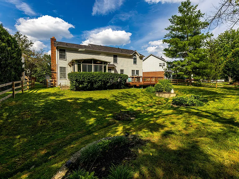 3291 Shadylake Dr — Photo 4