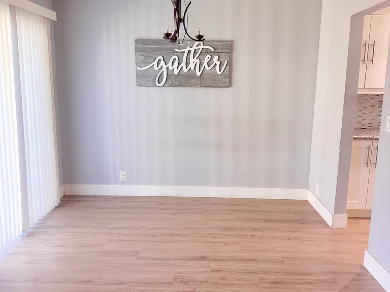 1071 English Ave — Photo 5