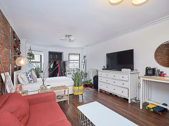 3rd image of 1140 Dean St APT 1