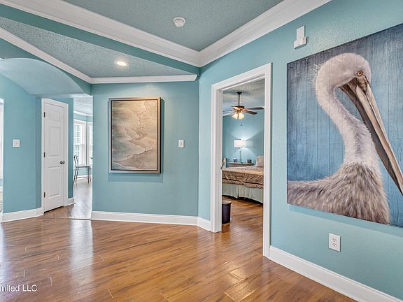 5th image of 2252 Beach Dr APT 405