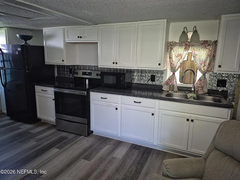 108 Mocking Bird Ln — Photo 5