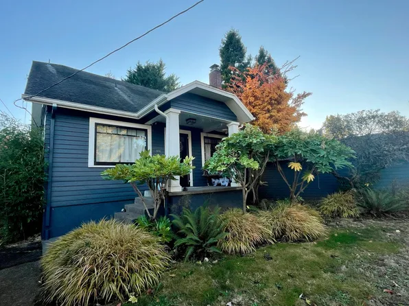 4318 SE Taggart St, Portland, OR 97206