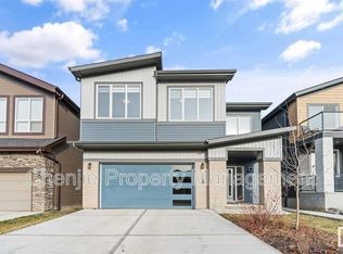 6476 King Wynd SW, Edmonton, AB T6W3Z9