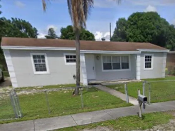 2885 NW 155th Ter, Miami Gardens, FL 33054