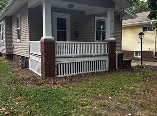 1315 W Edwards St, Springfield, IL 62704