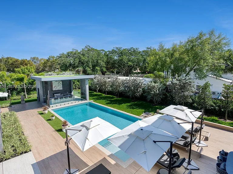 5900 SW 129th Ter — Photo 58