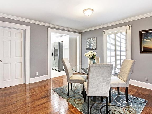 4th image of 8 Johnson Rd NW
