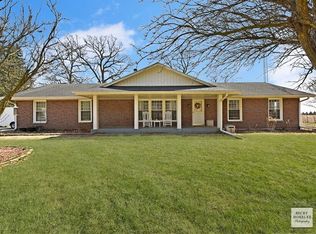 8S905 Oaken Dr, Big Rock, IL 60511