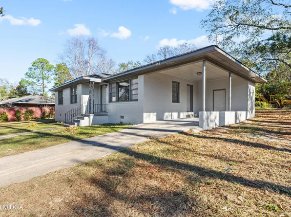 2553 Tredway Dr, Macon, GA 31211