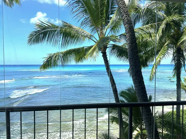 2943 Kalakaua Ave APT 408, Honolulu, HI 96815