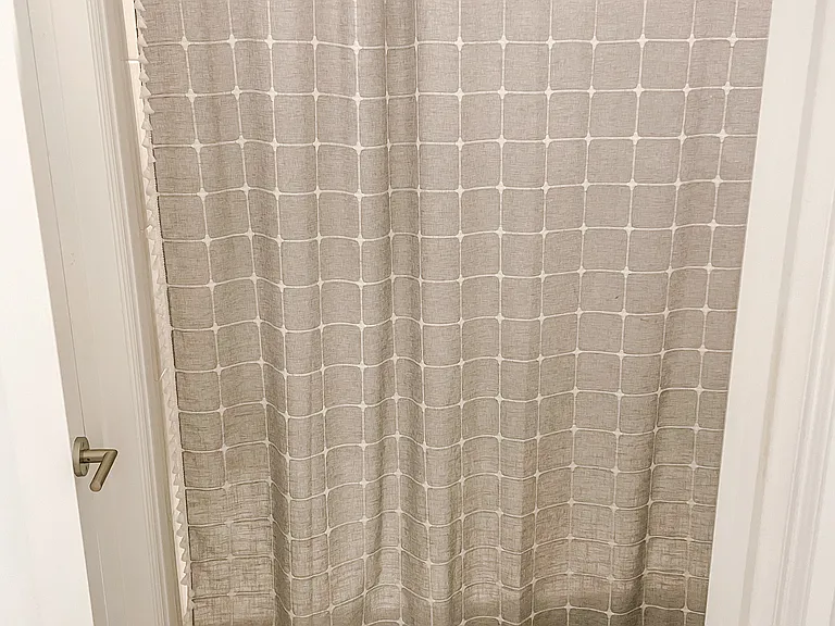 Jack & Jill Bathrooms spare room 2 & 3