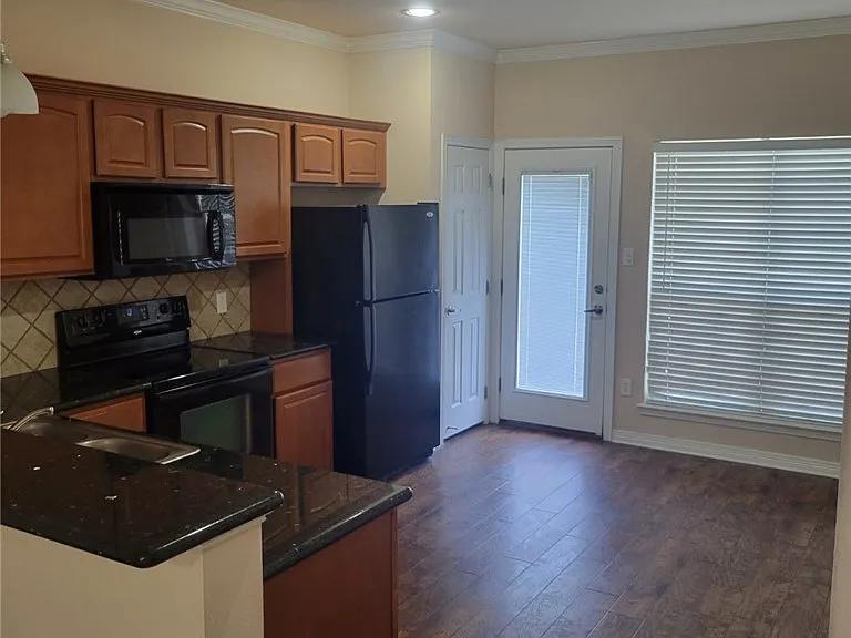 305 Holleman Dr E #1705 — Photo 3