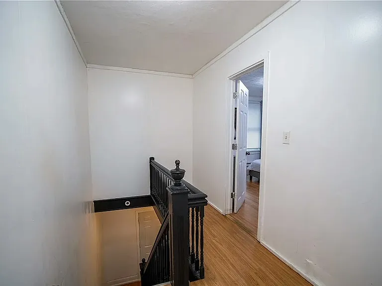 114 Deer St — Photo 4