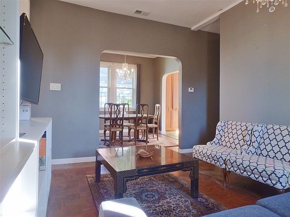 5th image of 463 Greenwich St APT A
