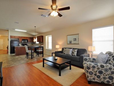 325 Altamont St, Hutto, TX, 78634