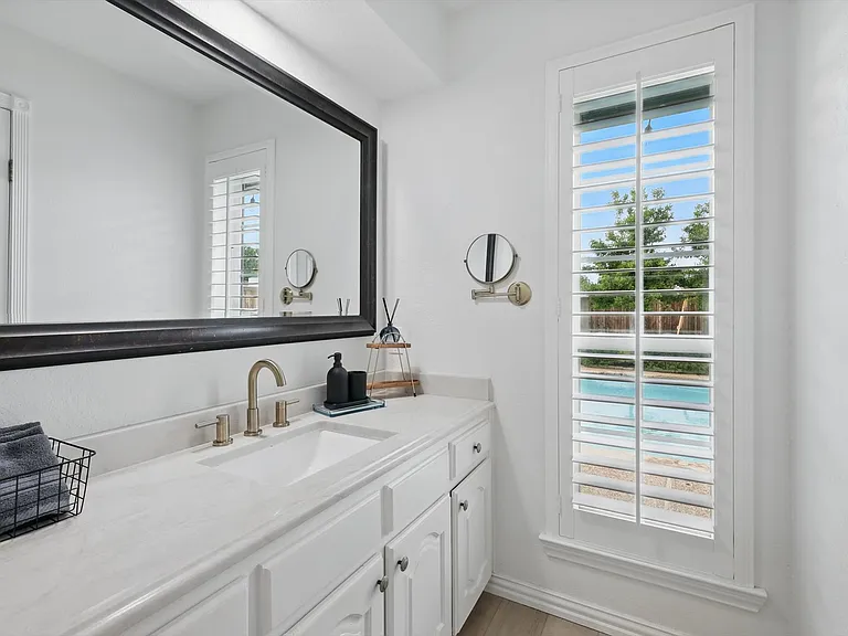328 Shawnee Trl — Photo 20