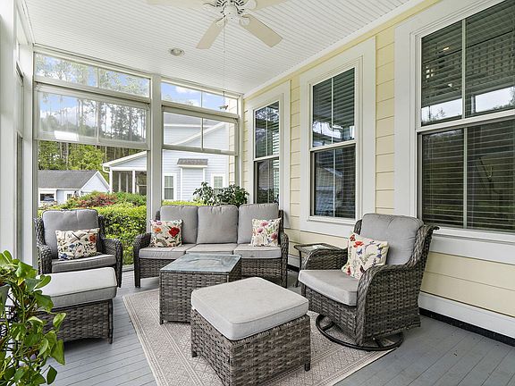 4th image of 3716 Abercrombie Ct
