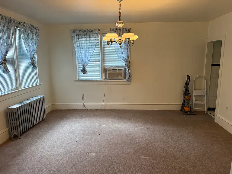 202-208 Main St #202 — Photo 6