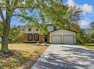 5769 Cedaridge Dr, Cincinnati, OH 45247