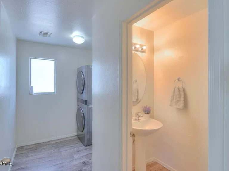 36576 W Nina St — Photo 12