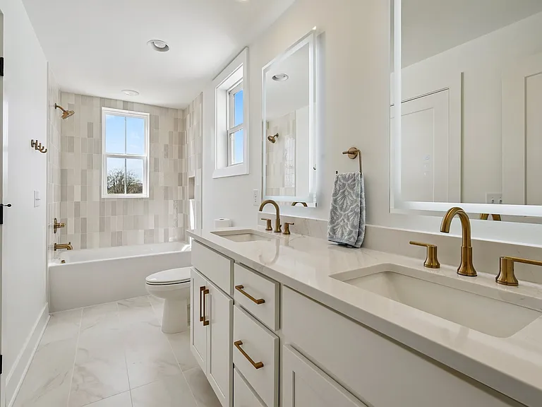 1301B Katie Ave — Photo 12