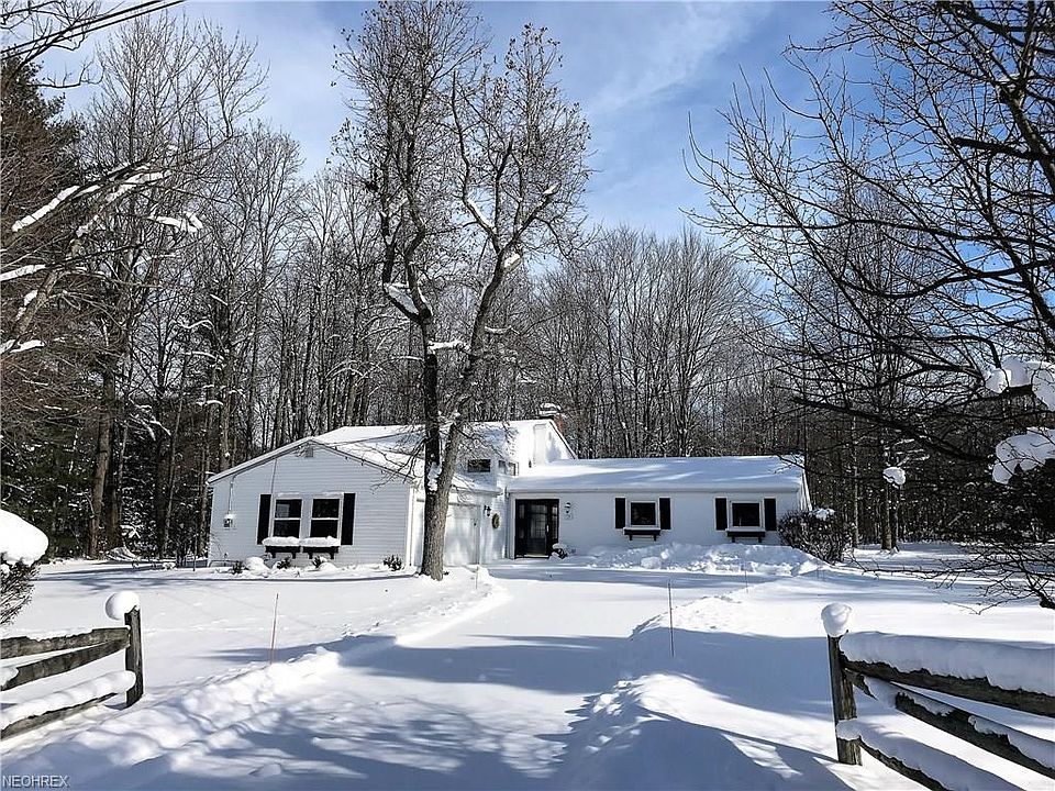 1st image of 74 Paw Paw Lake Dr