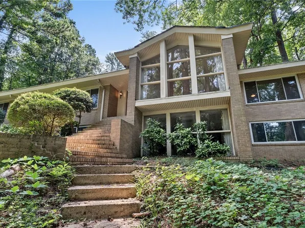 3515 Woodland Hills Dr, Tuscaloosa, AL 35405