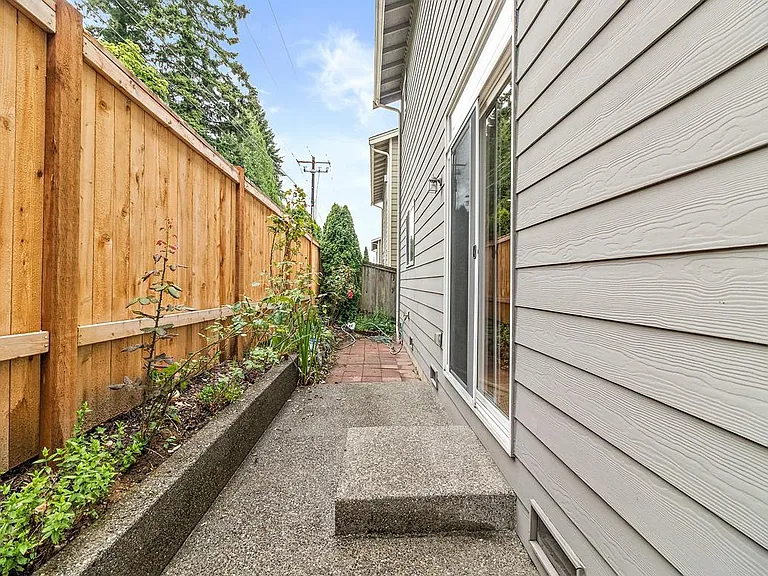 22709 44th Dr SE — Photo 23