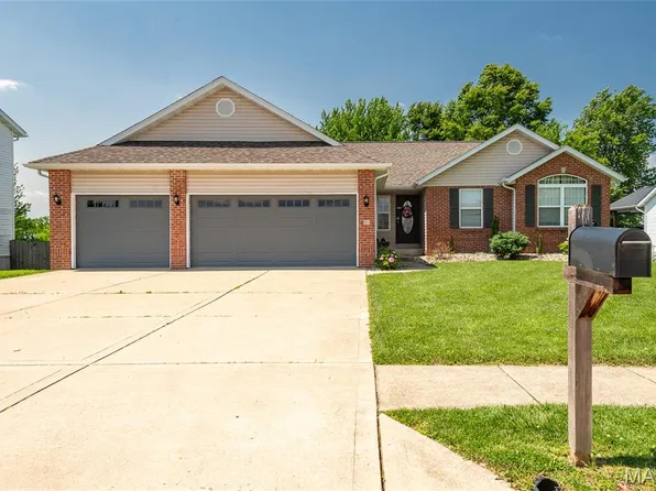 91 Stonebrooke, Troy, IL 62294