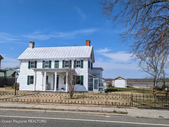 303 Baptist Road, Downe, NJ 08345