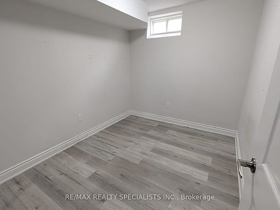 5th image of 62 Hubbell Rd #Basement