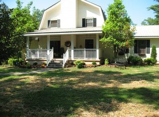292 Spotted Fawn Ln, Cleveland, GA 30528
