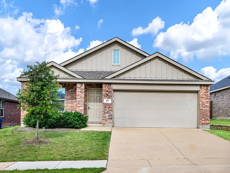 417 Sweetshade Ln — Photo 3