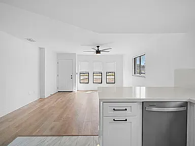 617 Hancock Bridge Pkwy #617 — Photo 6
