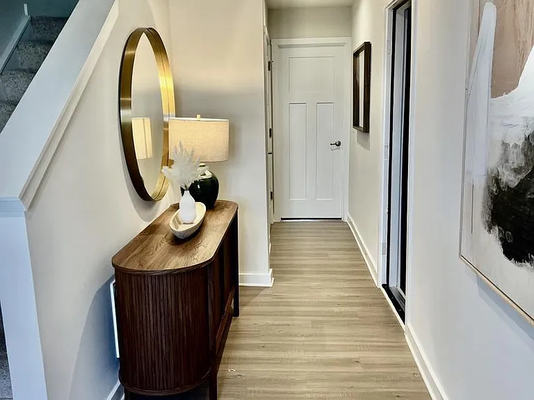 61 Zander Rd — Photo 3
