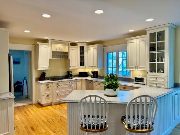 337 Lower County Road, Dennis Port, MA 02639