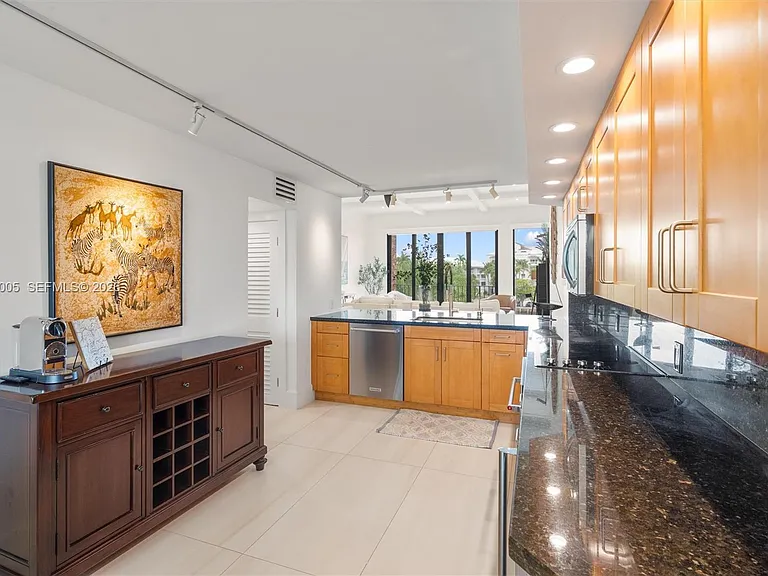 1800 S Ocean Dr #406 — Photo 17