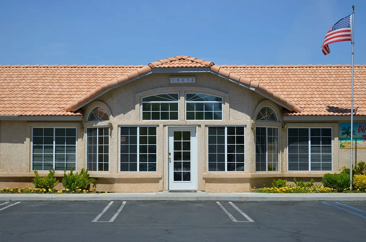 Building Photo - Desert Villas Apartment Homes
