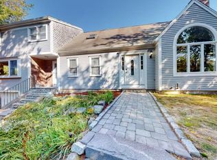 7 Savannas Path, Mashpee, MA 02649