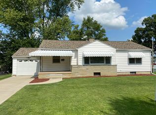 348 Cedarcrest Ave, Newark, OH 43055