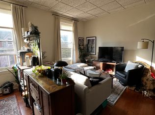 135 N 21st St APT 3F, Philadelphia, PA 19103