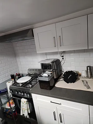 Rented by NYC HOMES 4LESS INC | media 3