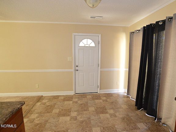 5th image of 115 Brookdale Plaza