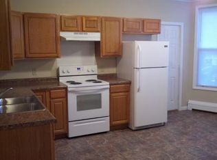102 E Carroll St APT A, Kentland, IN