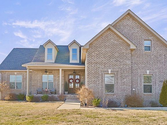 2nd image of 807 Calista Rd