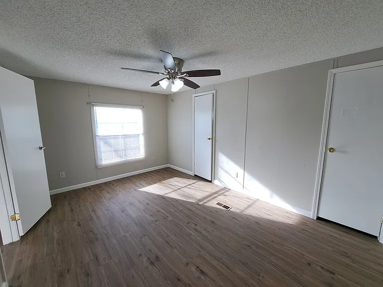 8584 Alvarado Calzada — Photo 8